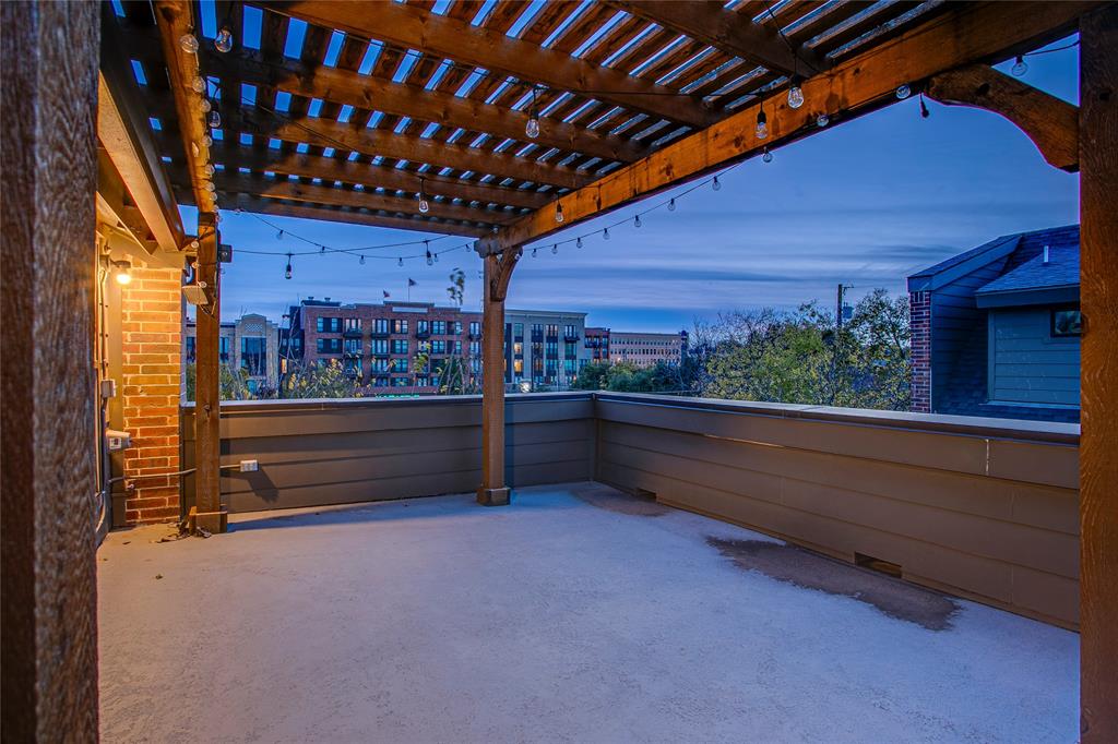 Elsbeth Twnhs Add - Residential Lease