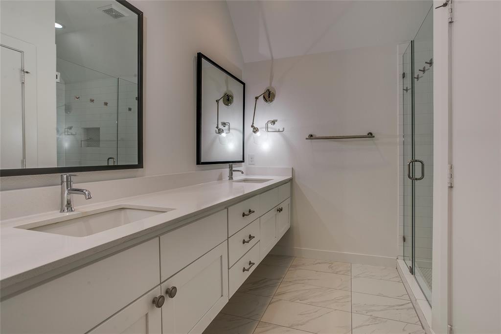 Elsbeth Twnhs Add - Residential Lease