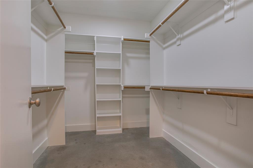 Elsbeth Twnhs Add - Residential Lease