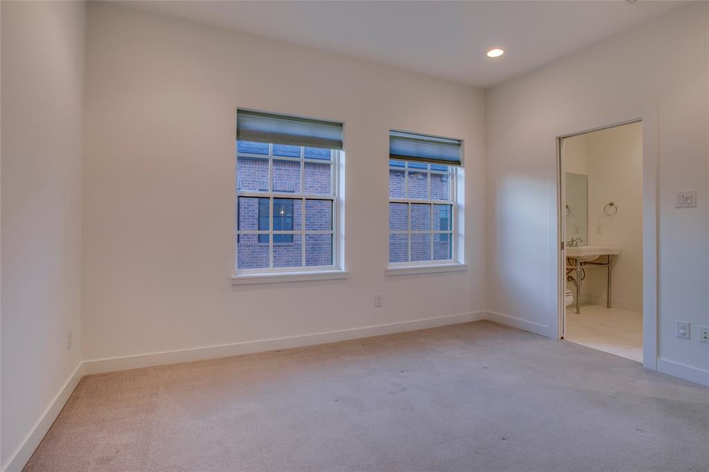 Elsbeth Twnhs Add - Residential Lease