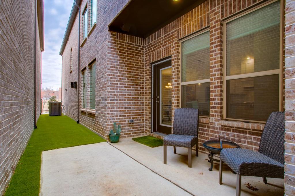 Terraces-Las Colinas - Residential