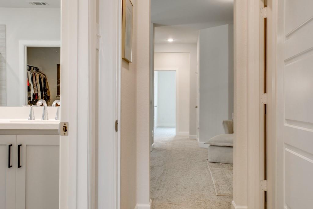 Terraces-Las Colinas - Residential