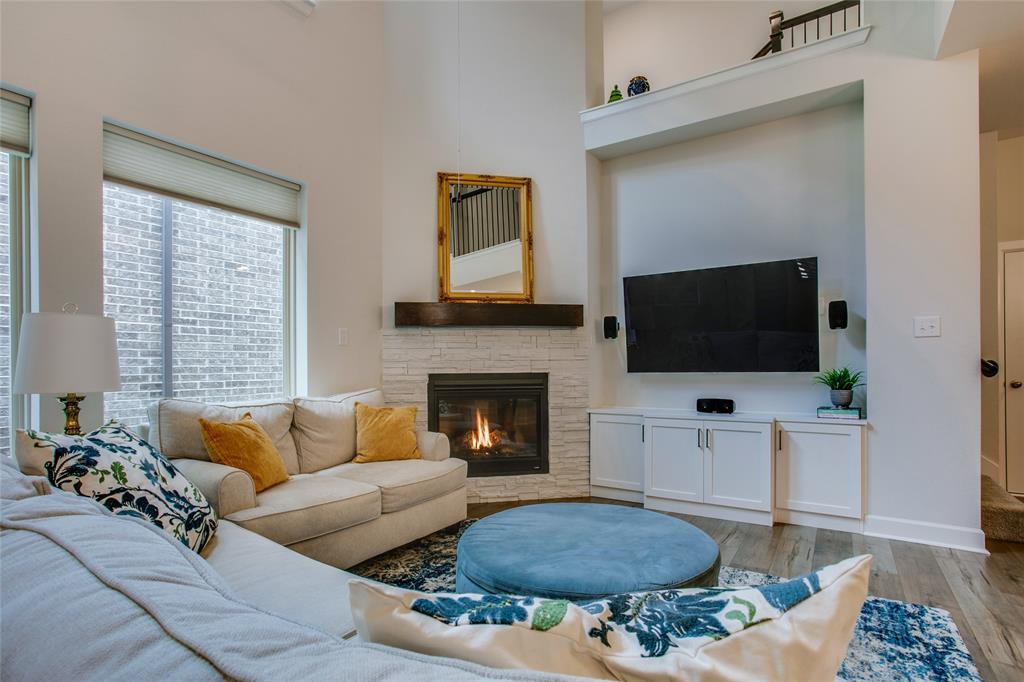 Terraces-Las Colinas - Residential