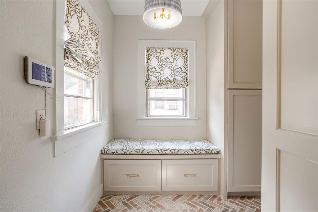 Mistletoe Heights Add - Residential