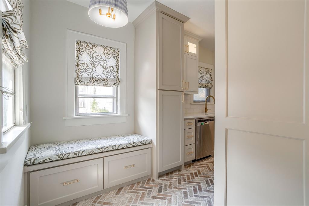 Mistletoe Heights Add - Residential