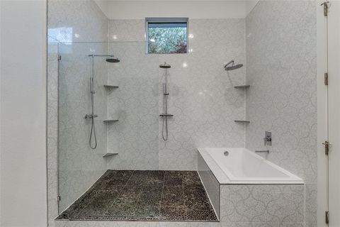 Tiny photo for 30 Vanguard Way, Dallas, TX 75243 (MLS # 21037038)