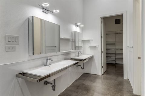 Tiny photo for 30 Vanguard Way, Dallas, TX 75243 (MLS # 21037038)