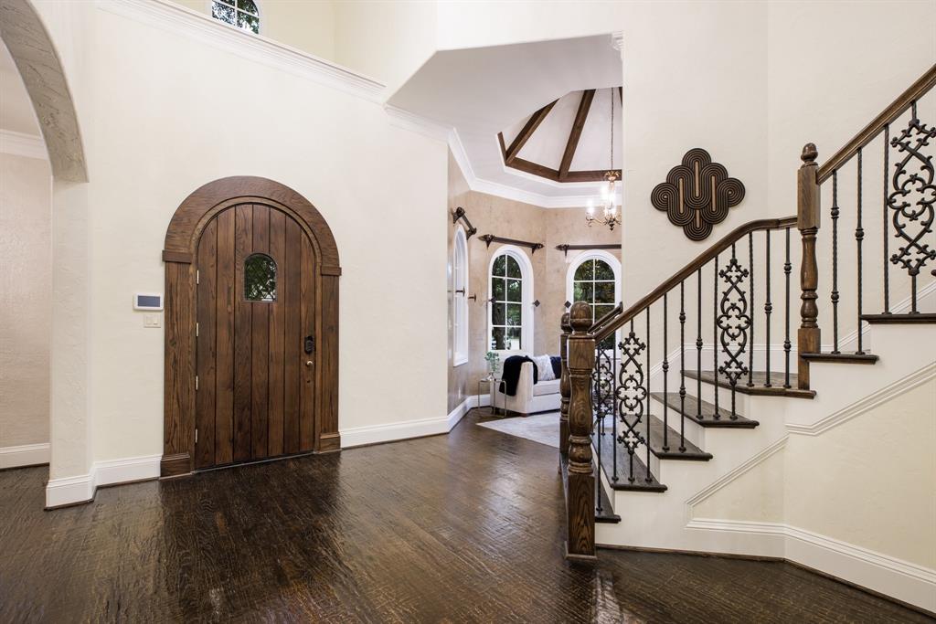 6131 Arboretum Drive
