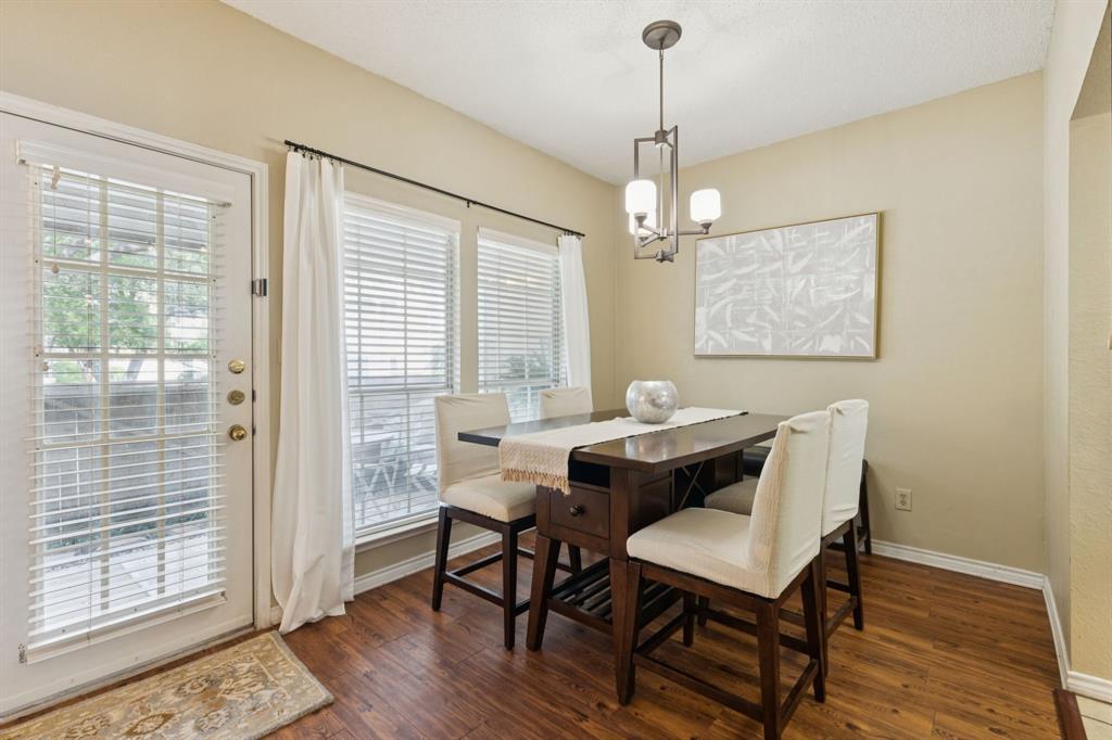 Copperfield Condos Ph 01 02 - Residential