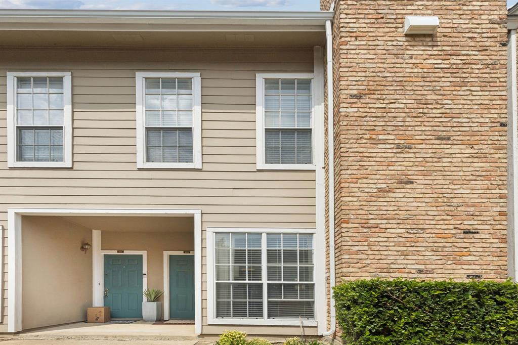 Copperfield Condos Ph 01 02 - Residential