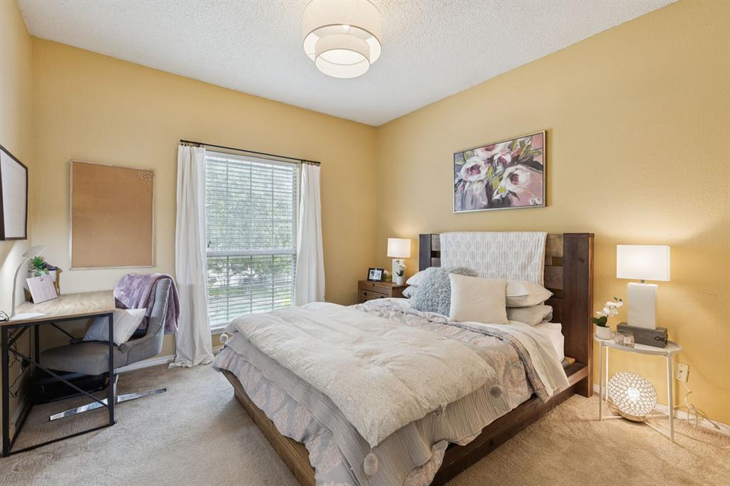 Copperfield Condos Ph 01 02 - Residential