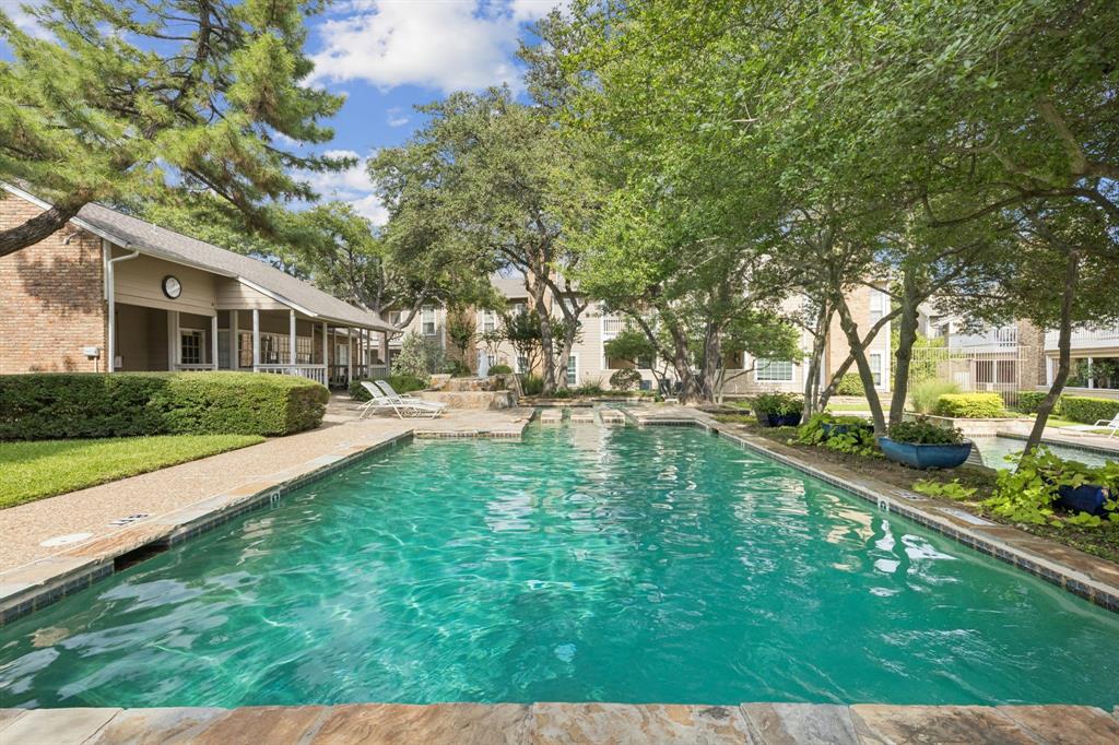 Copperfield Condos Ph 01 02 - Residential