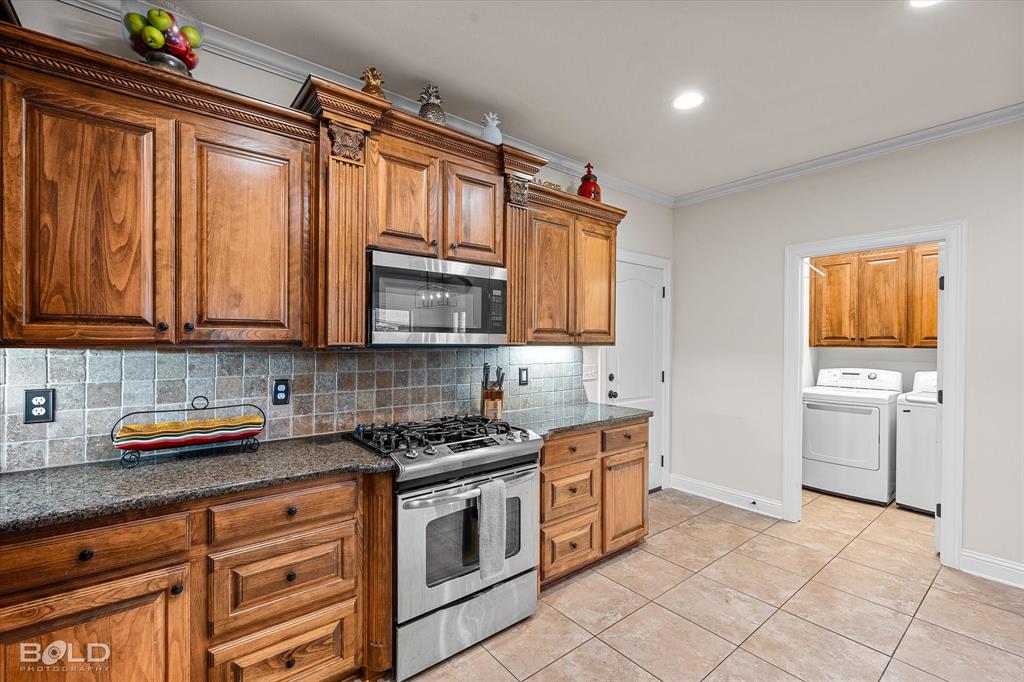 Haughton, Louisiana 71037, United States, 3 Bedrooms Bedrooms, ,2 BathroomsBathrooms,Residential,Pending,126050