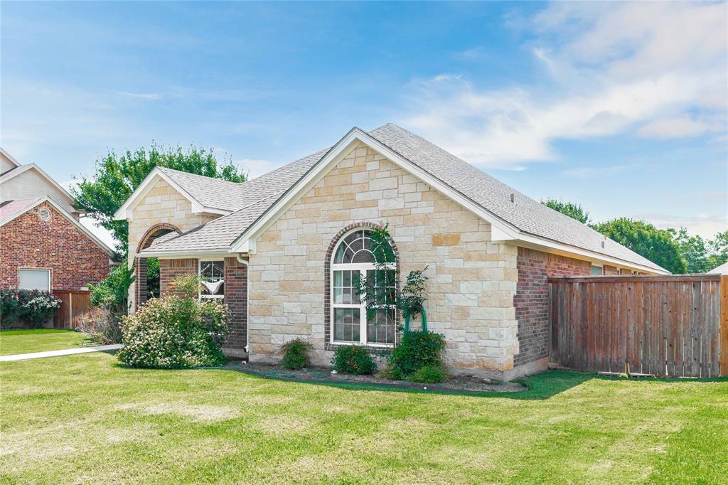 2706 Red Fox Trail