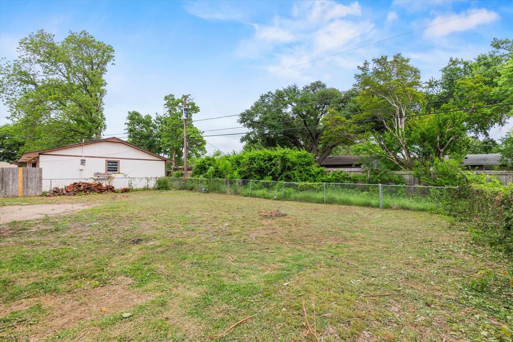 Valwood Park 10 - Residential