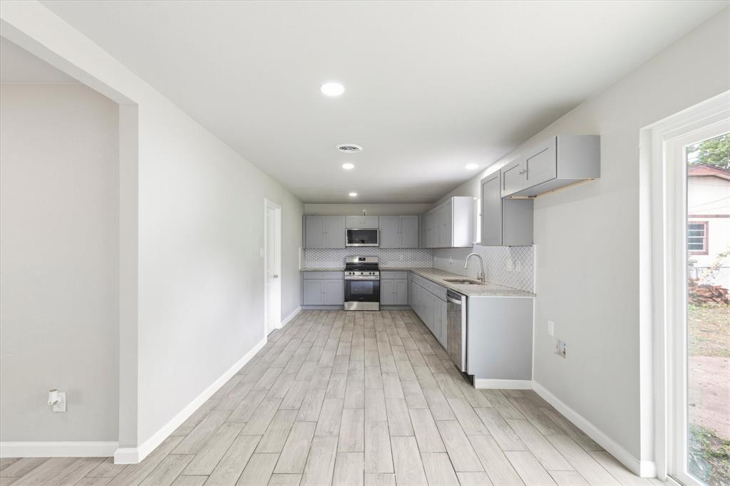 Valwood Park 10 - Residential