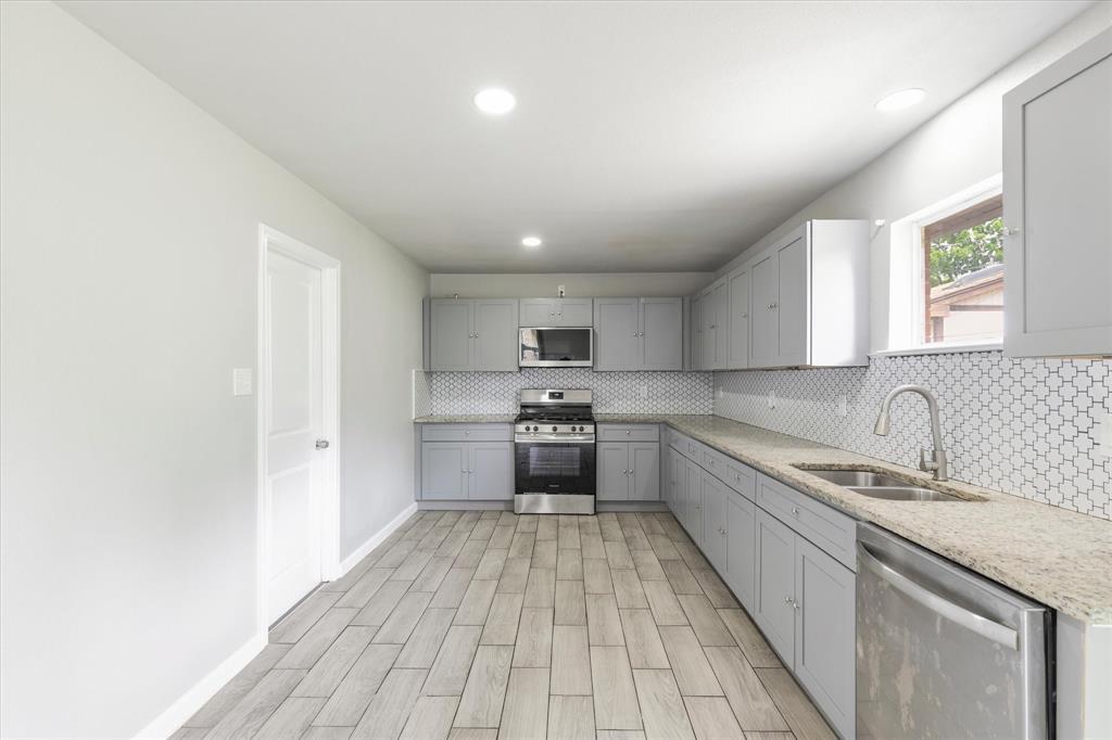 Valwood Park 10 - Residential