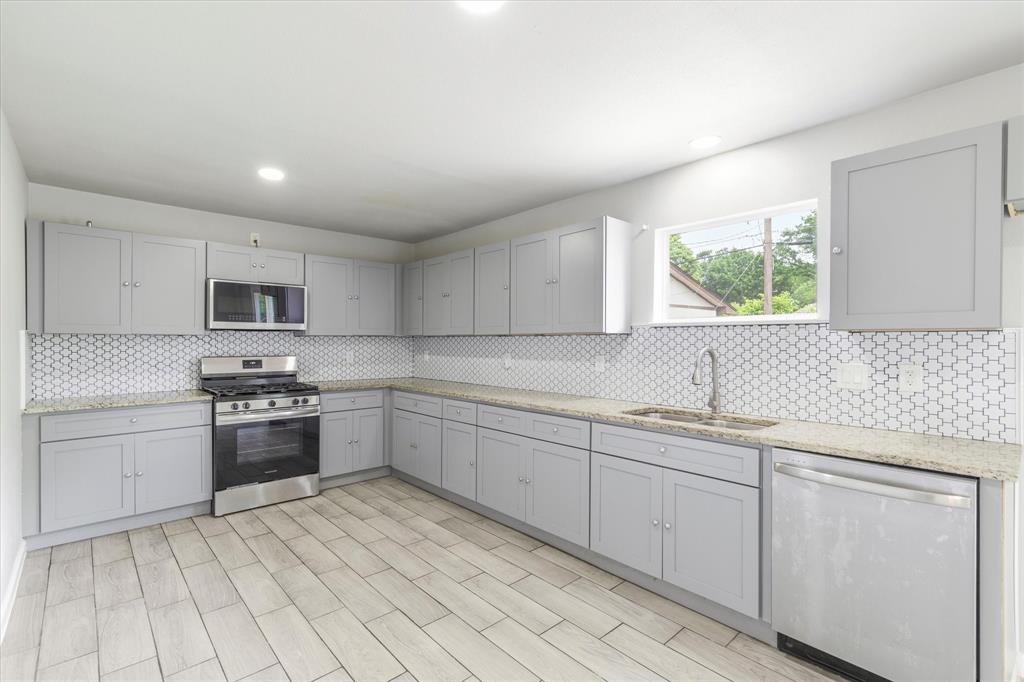 Valwood Park 10 - Residential