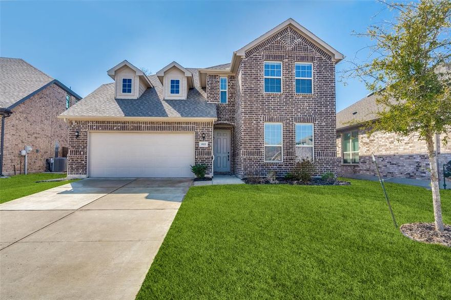 Move-in ready! This lovely Spacious 2-story home has a desirable open floor plan with brand new flooring and loaded upgrades! 5br+Large Game room+3ba, 2,801 sqft, 2019 Built Huge House, With Master Suite Downstairs, Large Lot Single-Family House in the great rated Wylie ISD. This Gorgeous hard to find combination single-family home featured in Super Sized Kitchen & Breakfast on a cul-du-sac with no neighbor behind, Upgraded the Kitchen Fixtures & Lighting, Upgraded Appliances & Quartz counters, Large Game room or Flex space, Over sized Owner's suite, Bright and spacious flexible floor plan with Master suite and 2 bedrooms on 1st floor. Owner pays HOA fees. Tenant is responsible for all utilities. Pet friendly. Make it your home before it's Gone!!