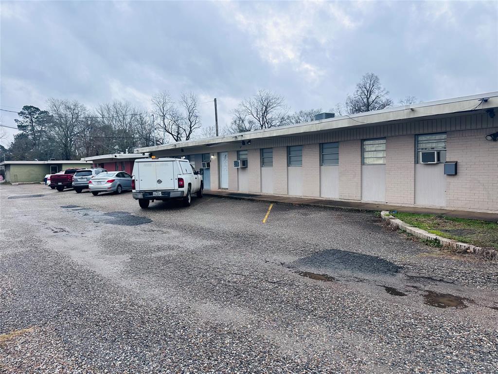 Yancys Southern Hils - Commercial Lease