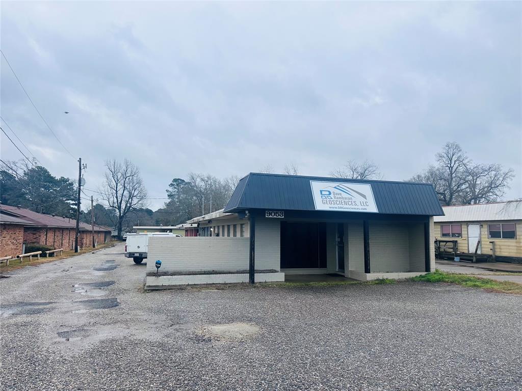 Yancys Southern Hils - Commercial Lease