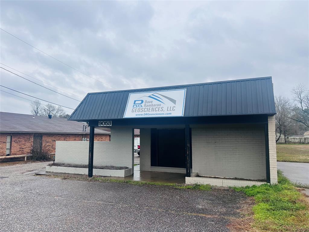 Yancys Southern Hils - Commercial Lease