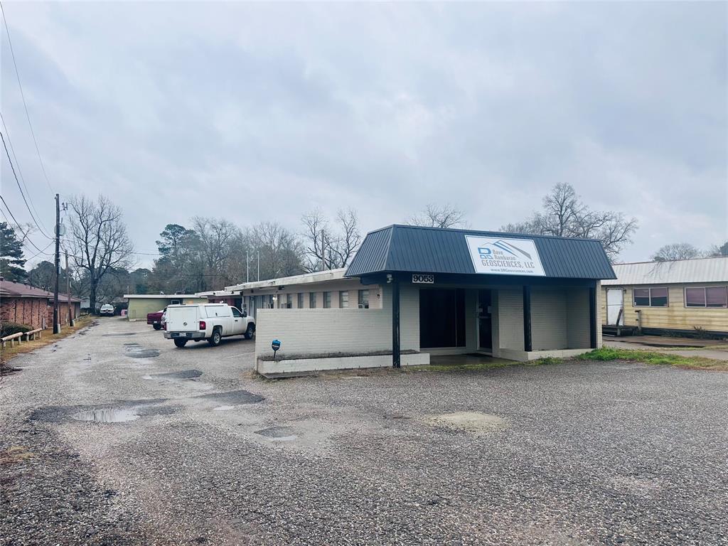 Yancys Southern Hils - Commercial Lease