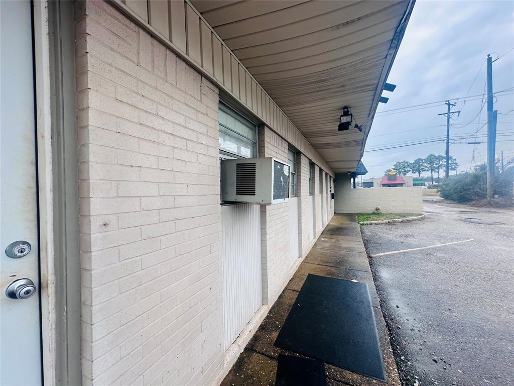 Yancys Southern Hils - Commercial Lease