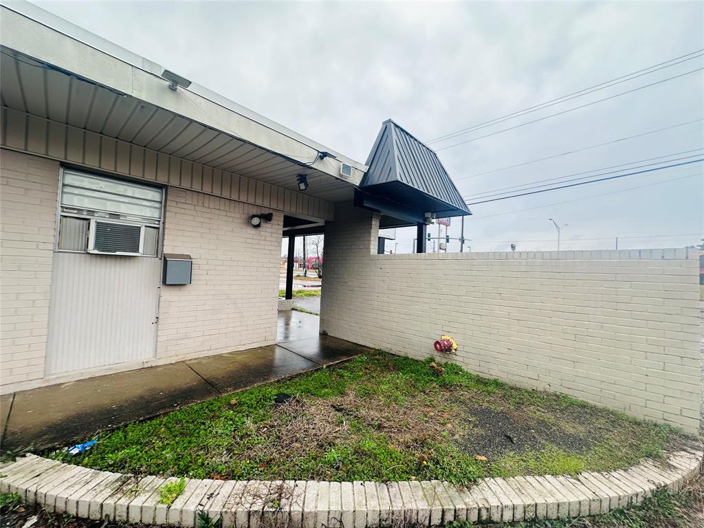 Yancys Southern Hils - Commercial Lease