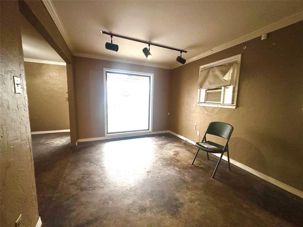 Yancys Southern Hils - Commercial Lease