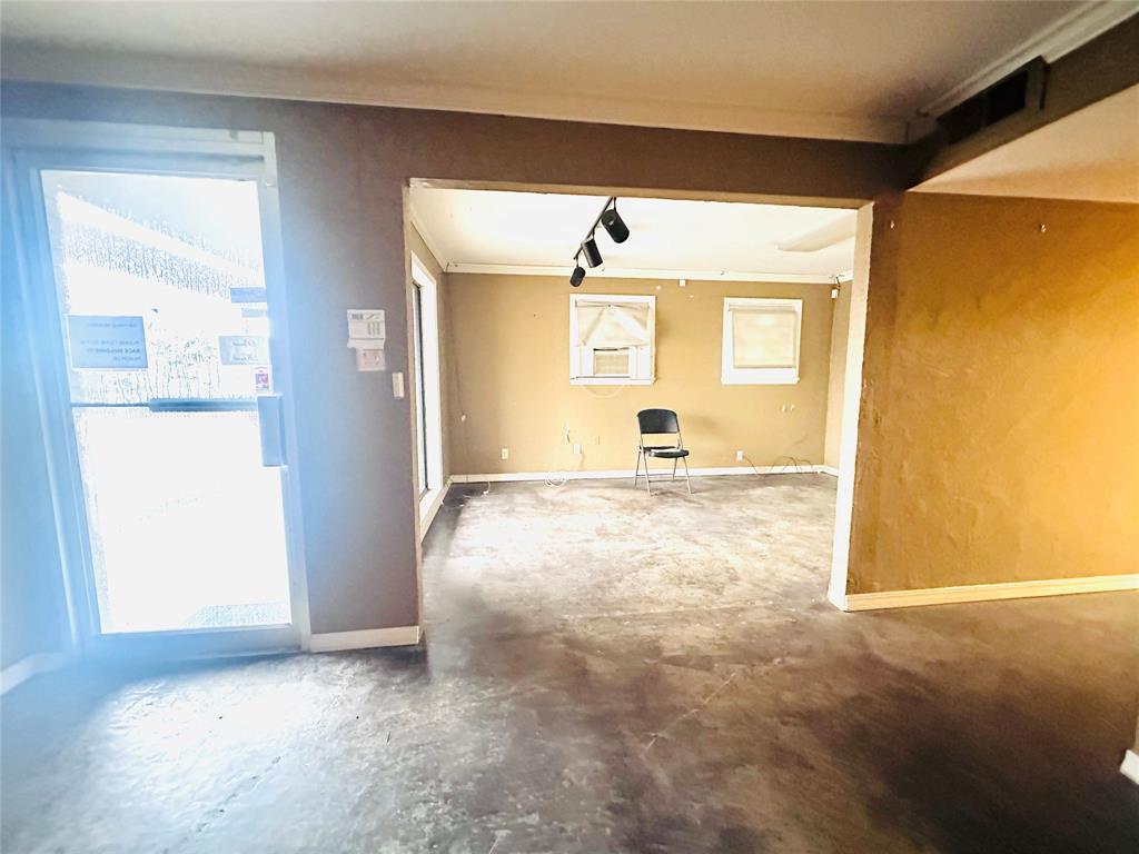 Yancys Southern Hils - Commercial Lease