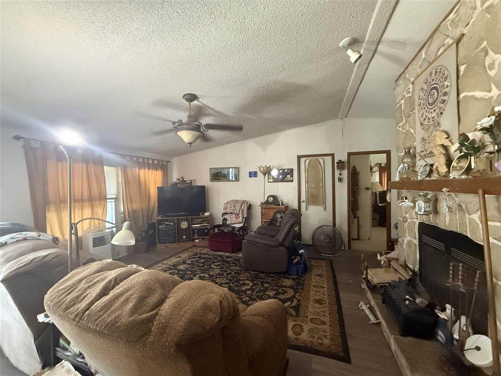172 Private Road 439