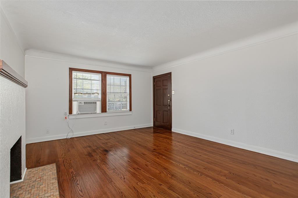 5918 La Vista Drive 3