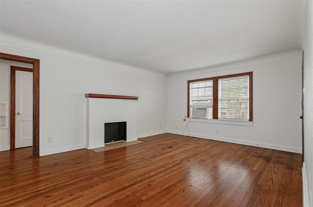 5918 La Vista Drive 3