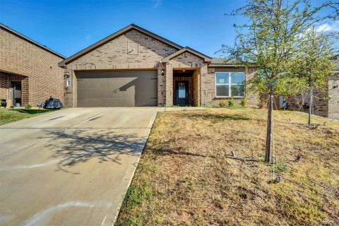 Photo of 921 Clark Drive, Ferris, TX 75125 (MLS # 21387754)
