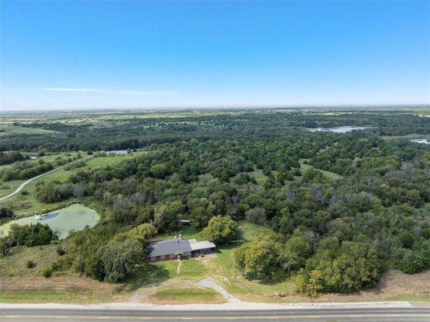 Incredible investment opportunity!! Discover this one acre property located just 20 minutes from Waco and right outside the city limits of Hubbard! With adjoining access to the Hubbard City Lakes and park, this is a rare opportunity for those seeking a peaceful retreat, investment property, or future Airbnb, VRBO!

The home is a renovation opportunity with major updates already completed. The perfect blank canvas to create a custom home, rental, or vacation getaway!! The land itself is full of charm, large mature shade trees, quiet surroundings, and low-traffic highway frontage for easy accessibility. Two carports provide plenty of covered parking.

Whether you’re an investor, a DIY renovator, or simply looking for a property with unbeatable proximity to the lake, this property offers limitless potential and an excellent location. Home being sold AS-IS!