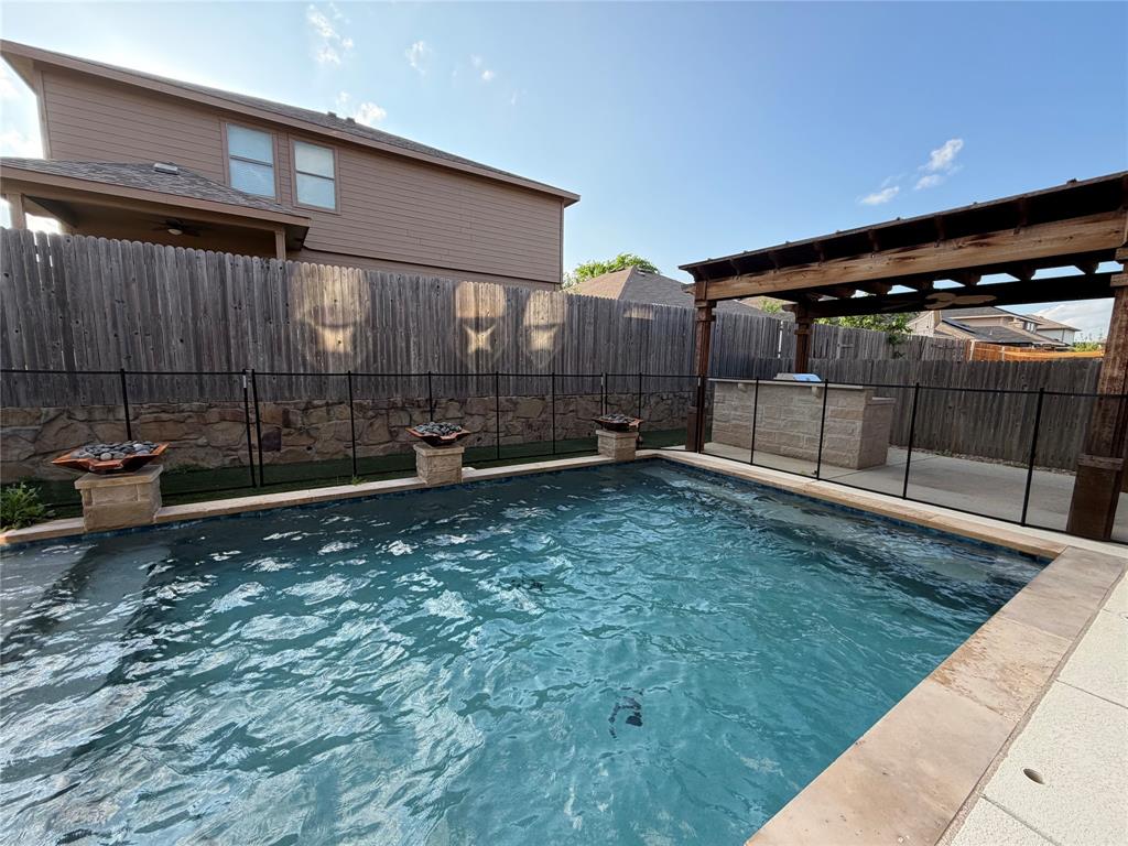 10401 Turning Leaf Trail