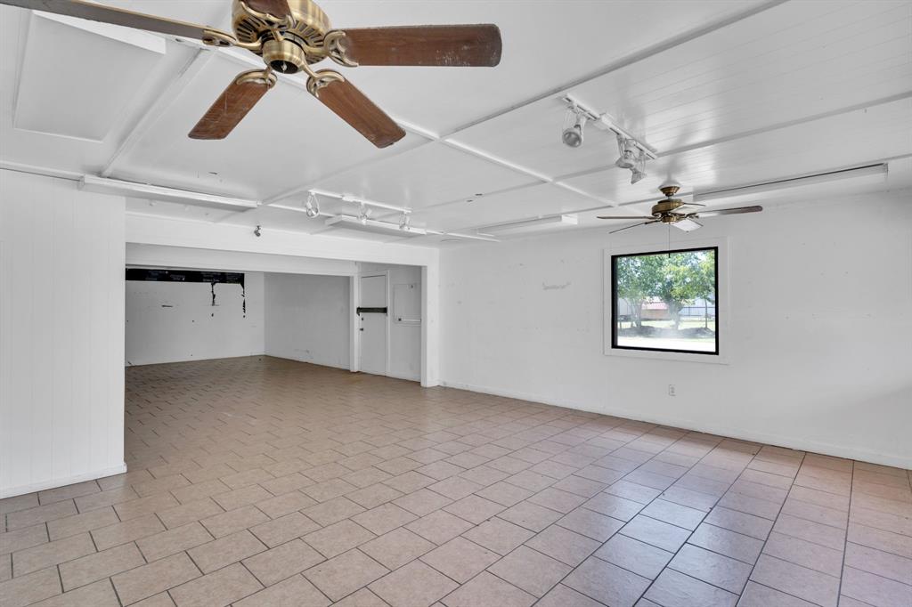 Wortham - Commercial Sale