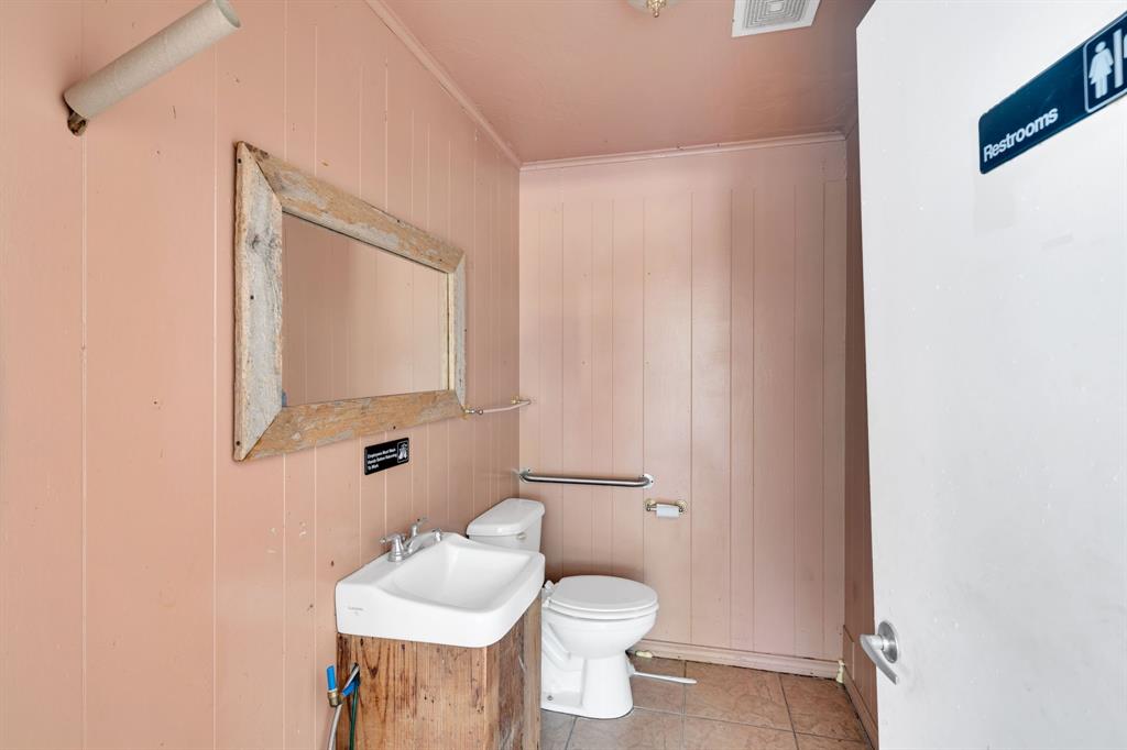 Wortham - Commercial Sale