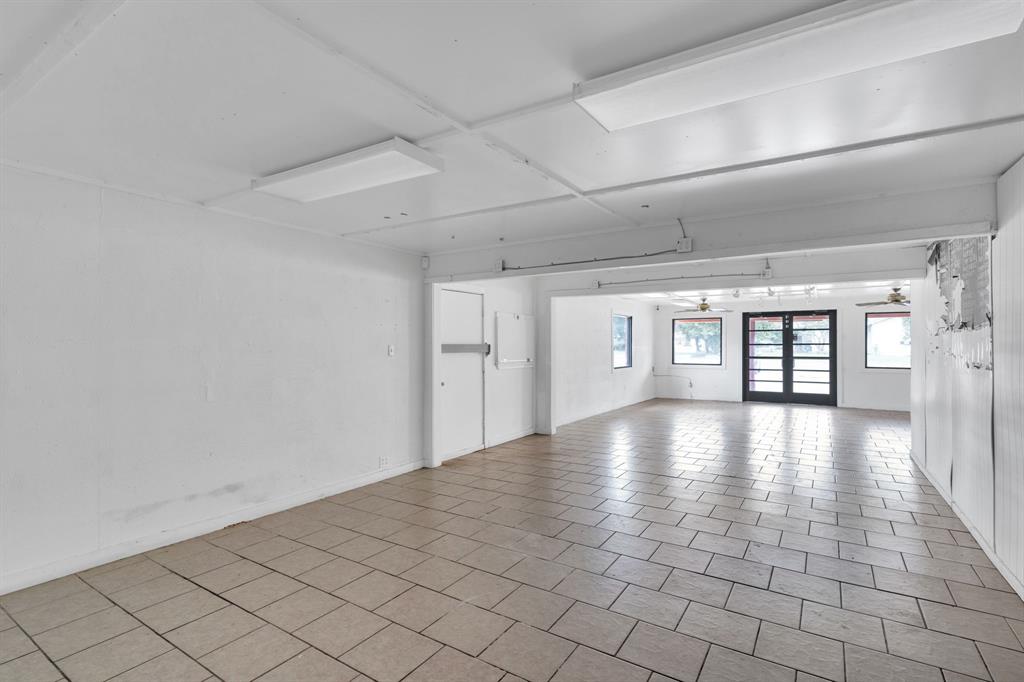 Wortham - Commercial Sale