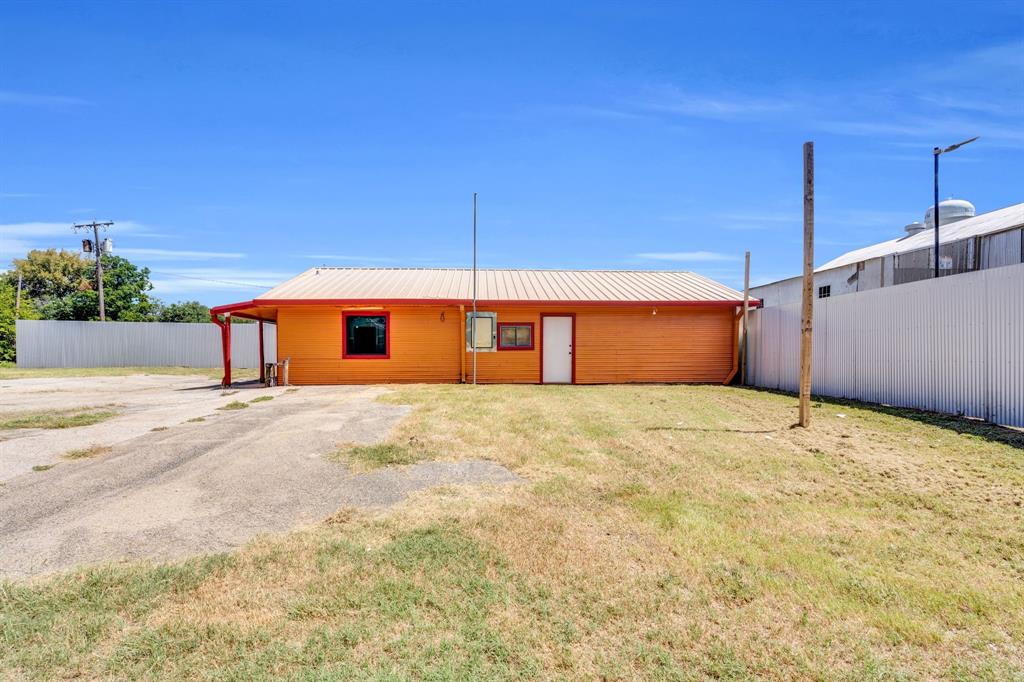 Wortham - Commercial Sale