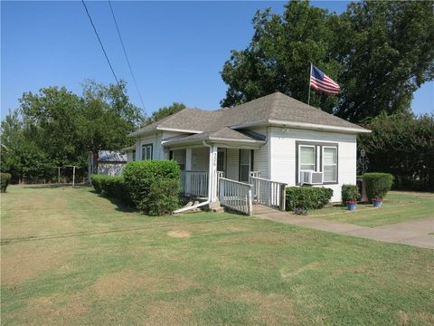 A home in Krum