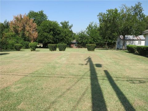 A home in Krum