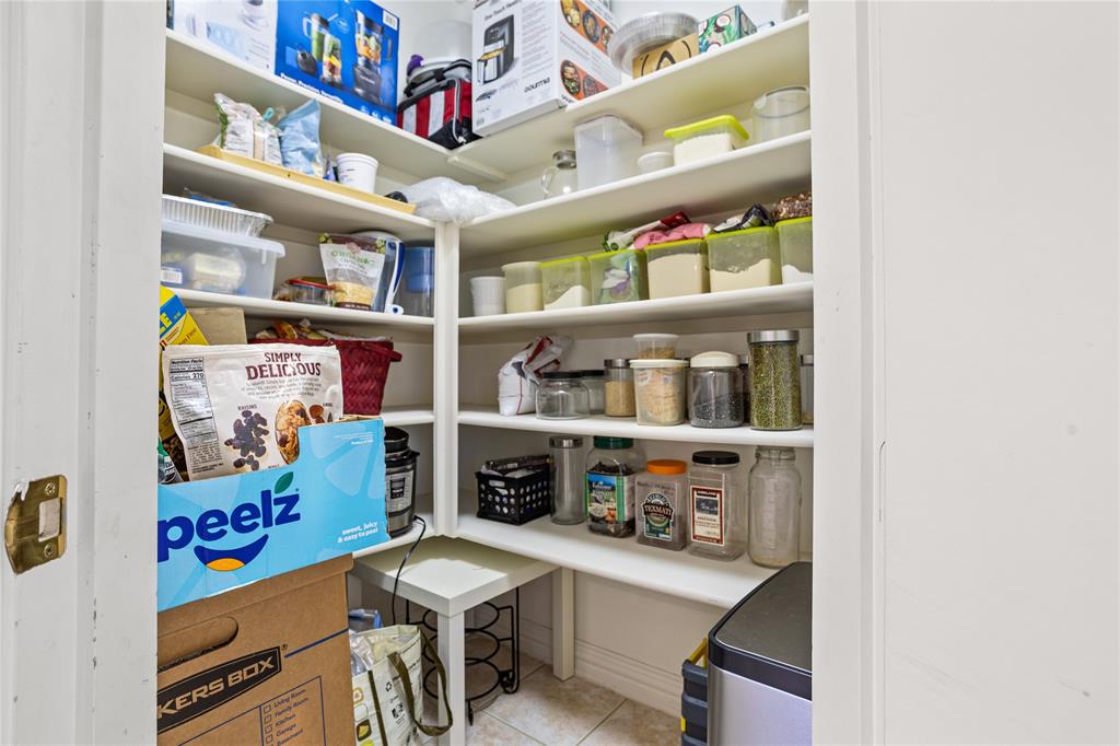 Estates At Wooded Cove Ph I - Residential