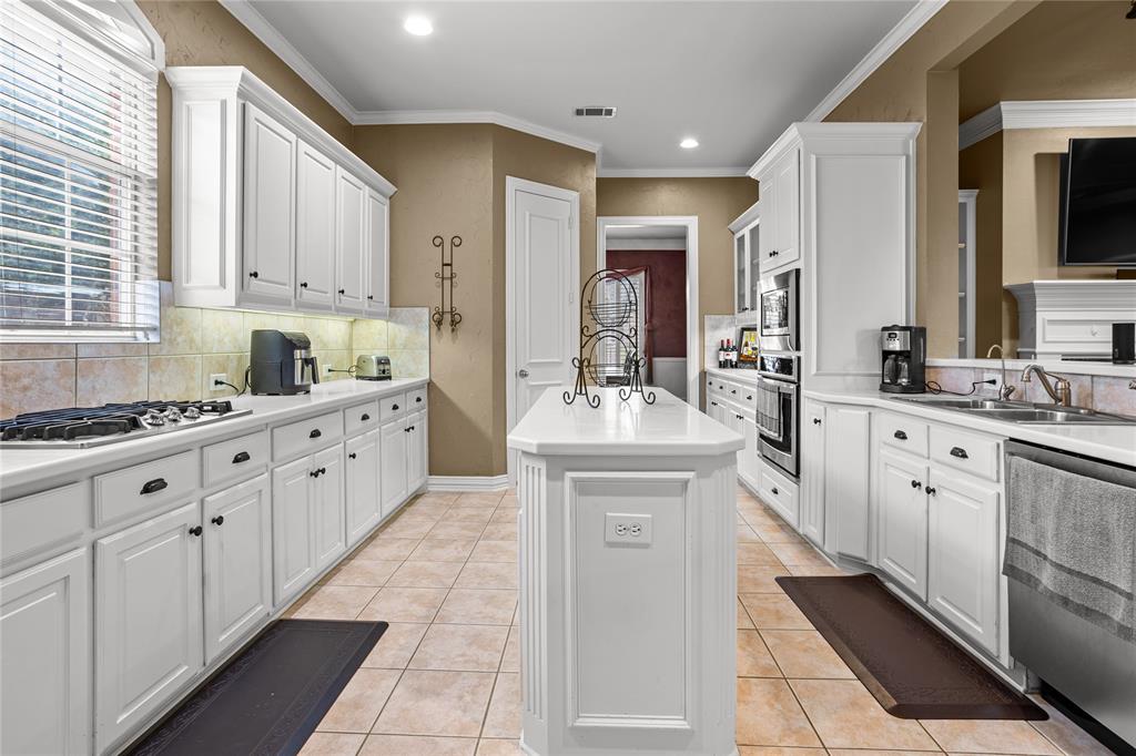 Estates At Wooded Cove Ph I - Residential