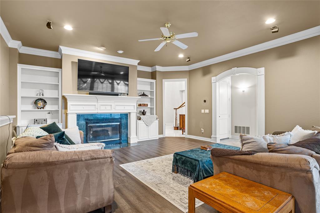 Estates At Wooded Cove Ph I - Residential