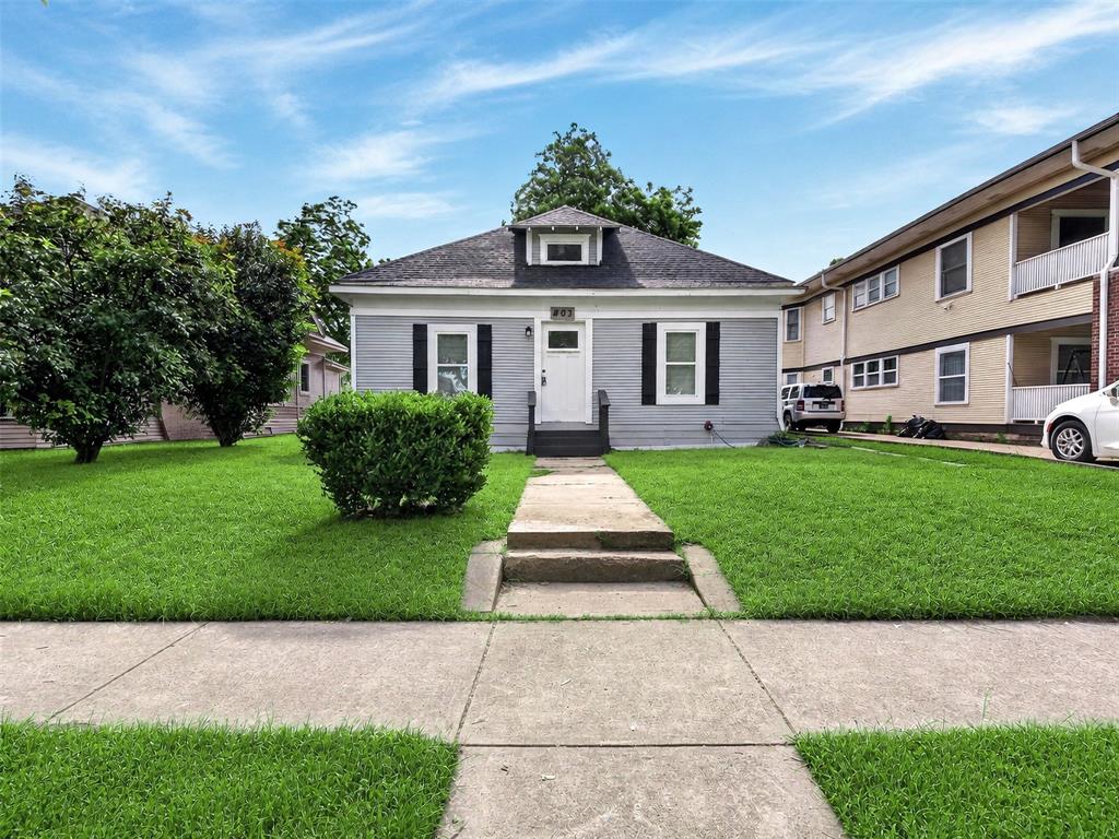 WINNETKA HEIGHTS - Residential