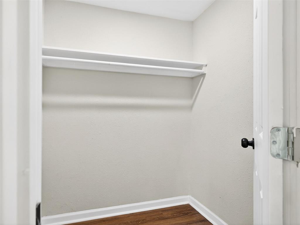 WINNETKA HEIGHTS - Residential