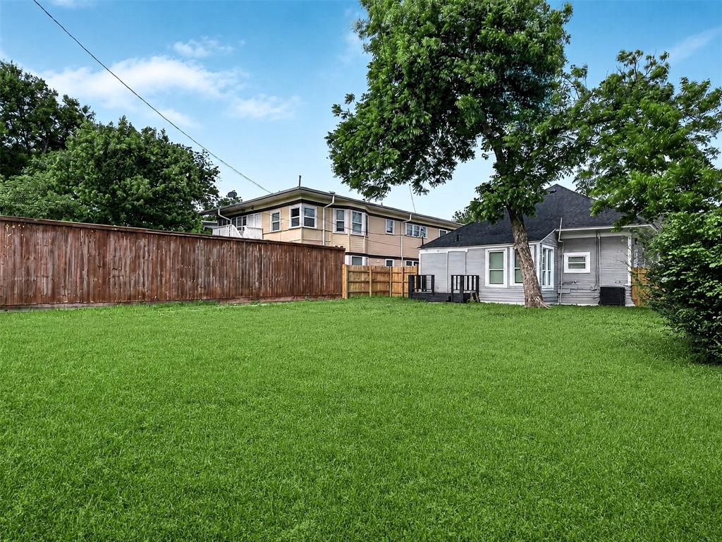 WINNETKA HEIGHTS - Residential