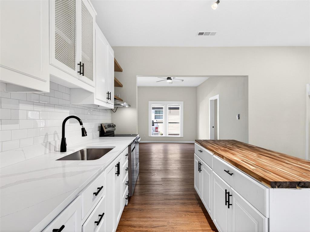 WINNETKA HEIGHTS - Residential